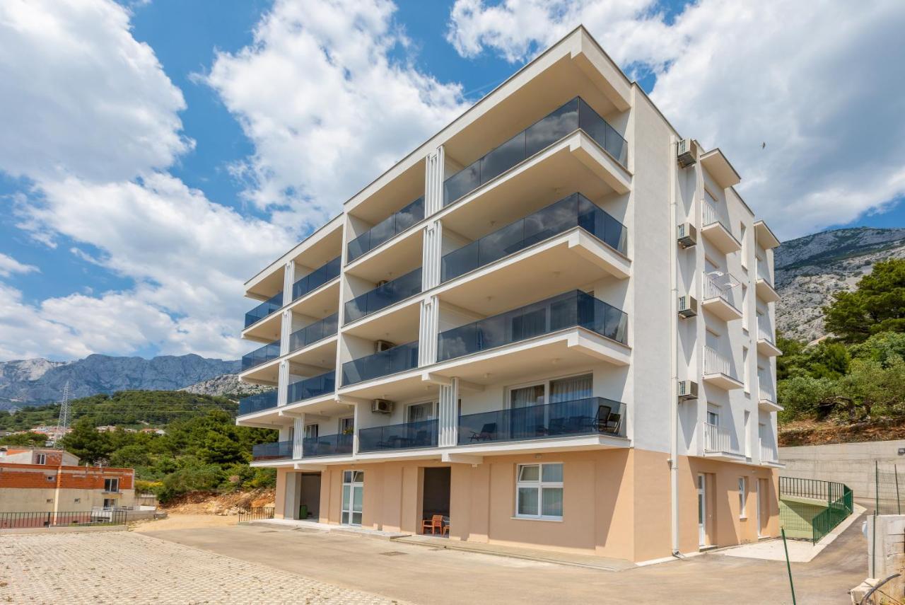 Apartment S&S Deluxe Макарська Екстер'єр фото