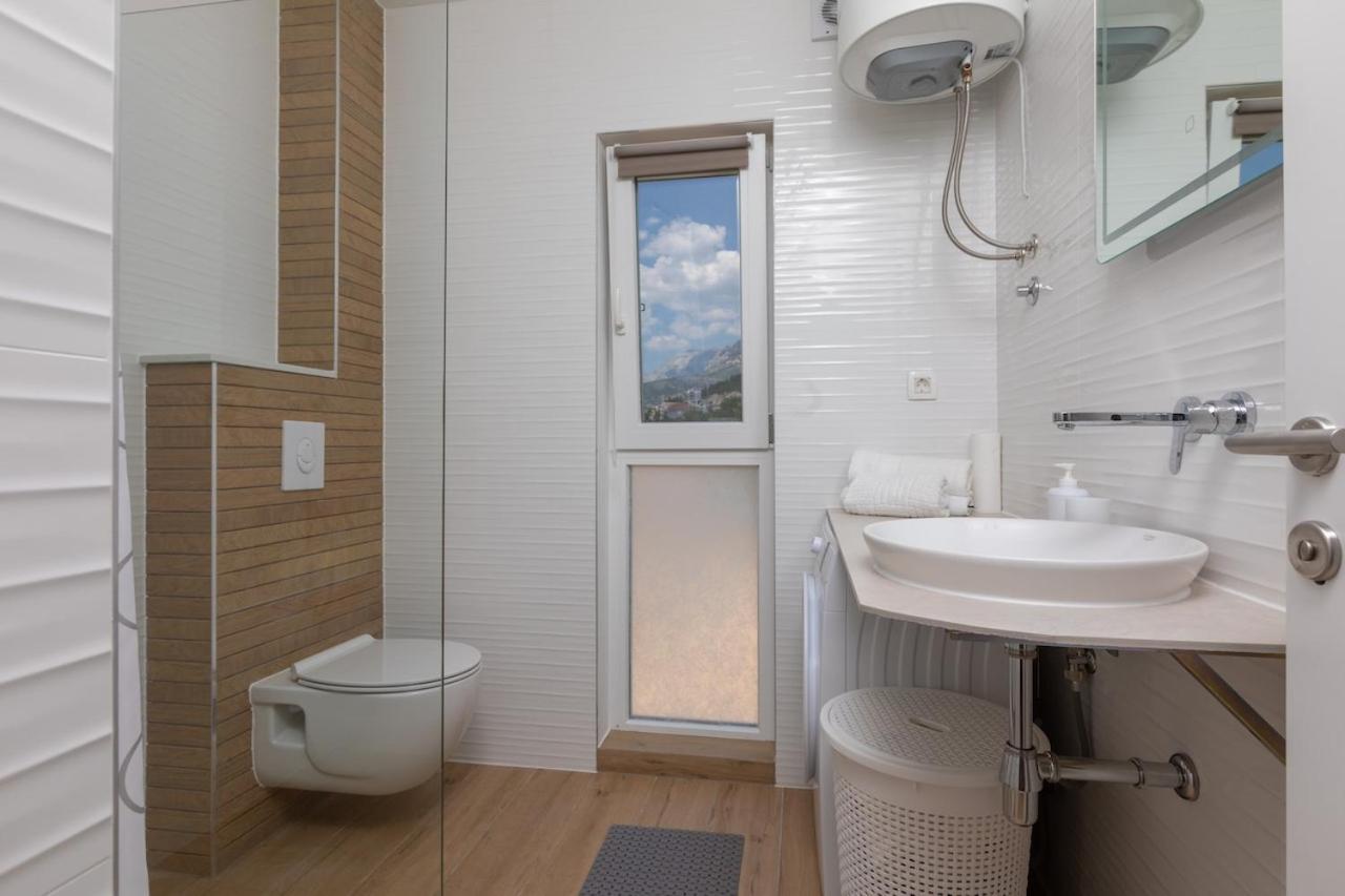 Apartment S&S Deluxe Макарська Екстер'єр фото