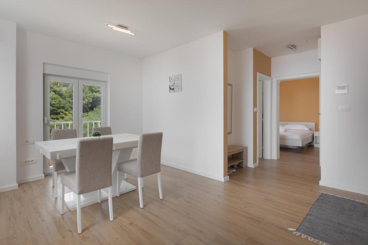 Apartment S&S Deluxe Макарська Екстер'єр фото
